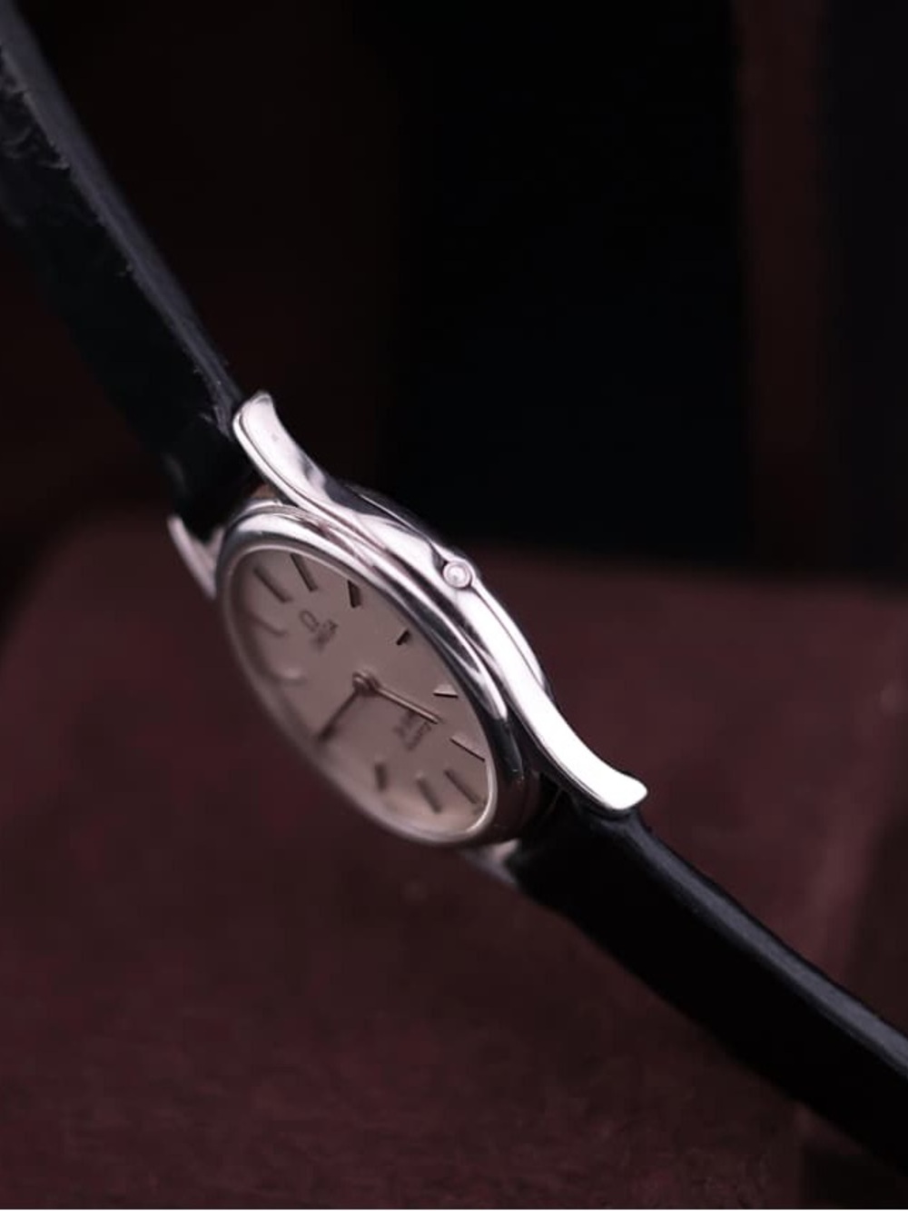 Vintage 1980s Omega De Ville 591 0094 Women’s Watch, Swiss Made - Picture 5 of 10